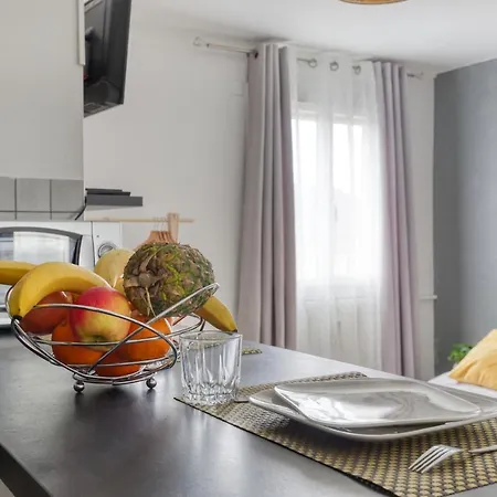 Studio Au Calme Avec Clim Wifi Netflix Parking Gratuit Appartement