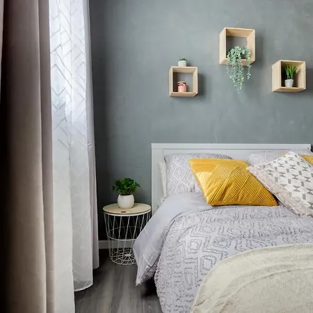 Studio Au Calme Avec Clim Wifi Netflix Parking Gratuit *