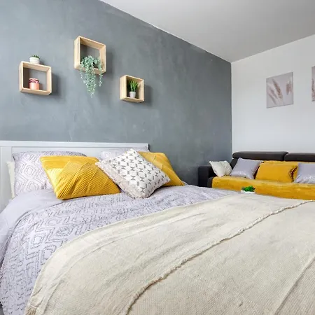Studio Au Calme Avec Clim Wifi Netflix Parking Gratuit Appartement *